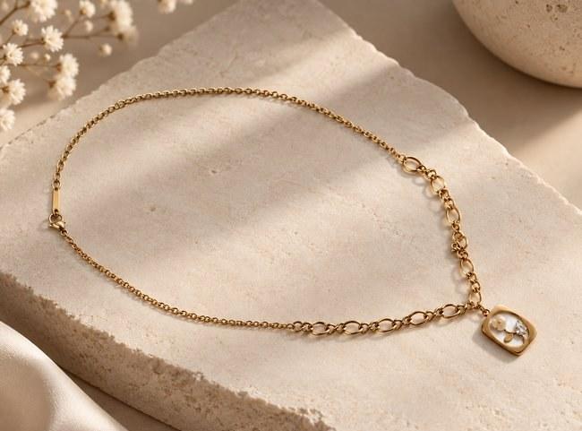 Mother of Pearl Drop Pendant Necklace