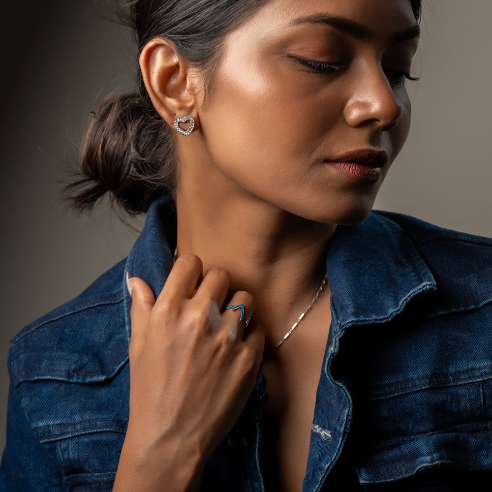 
                  
                    925 sterling silver statement ring by Klarity featuring a lightning bolt design
                  
                