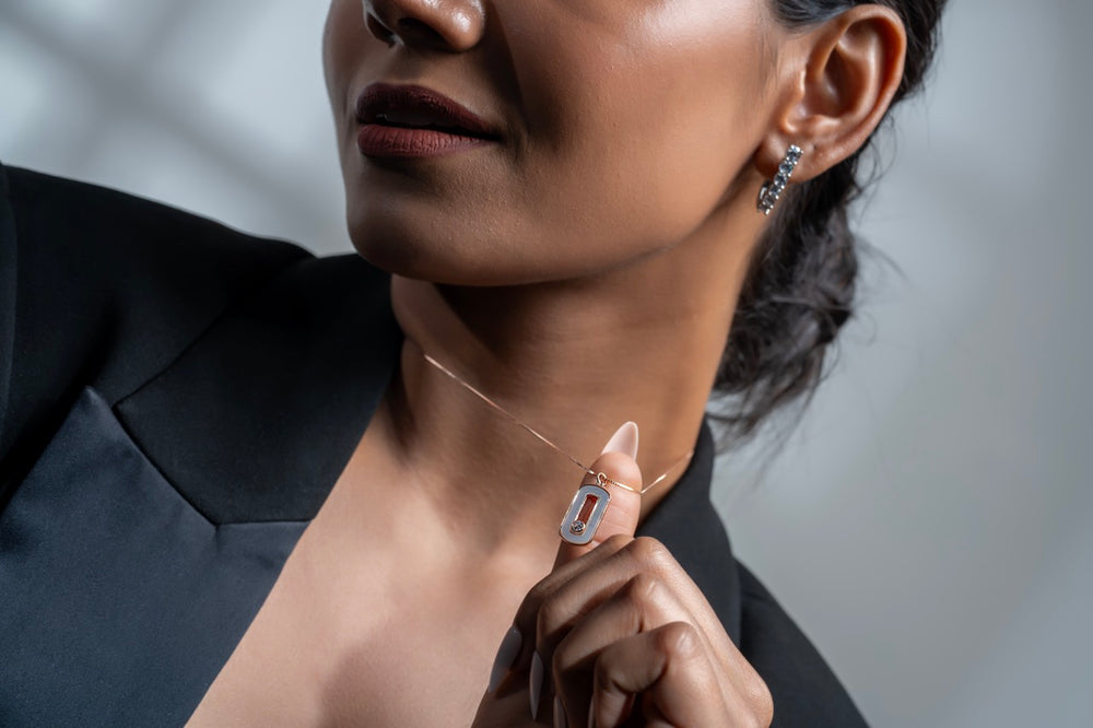 
                  
                    Klarity’s oval solitaire pendant in matte-finish gift box with satin ribbon
                  
                