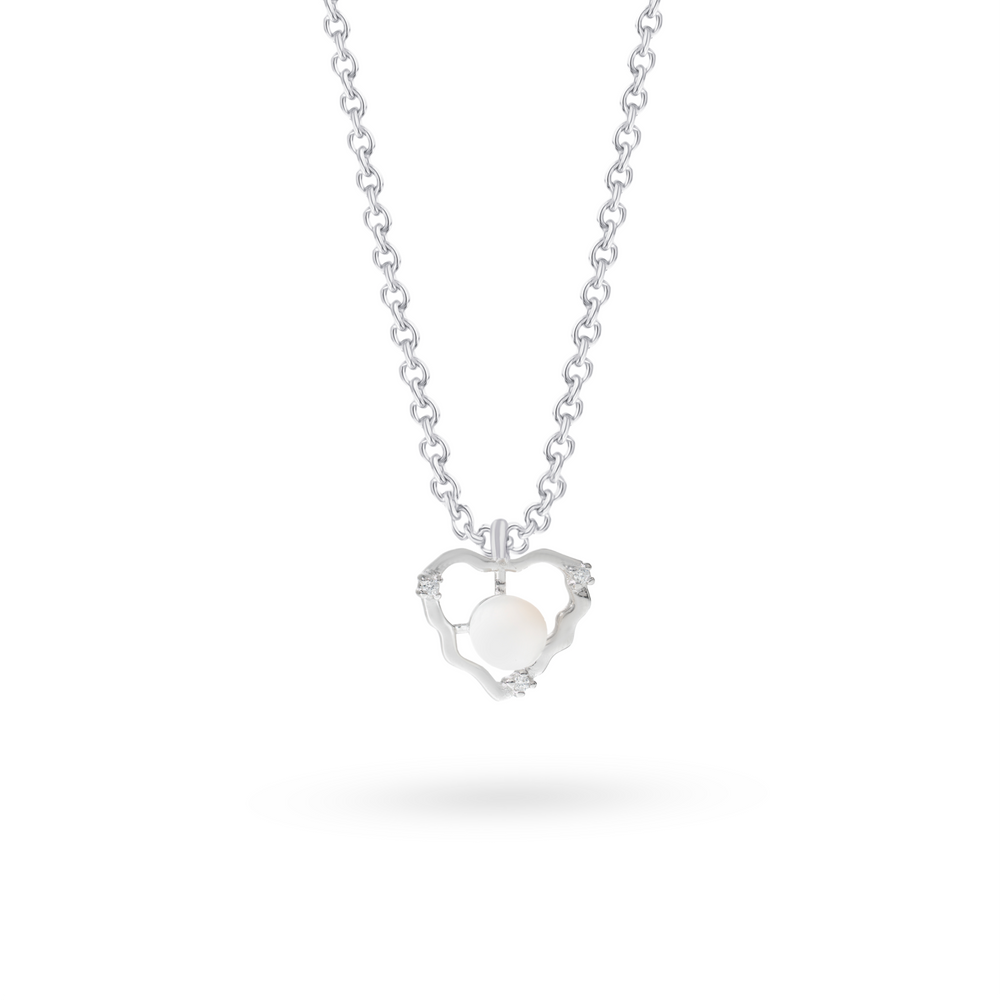 Klarity’s heart pendant with center pearl and CZ accents on 925 silver chain