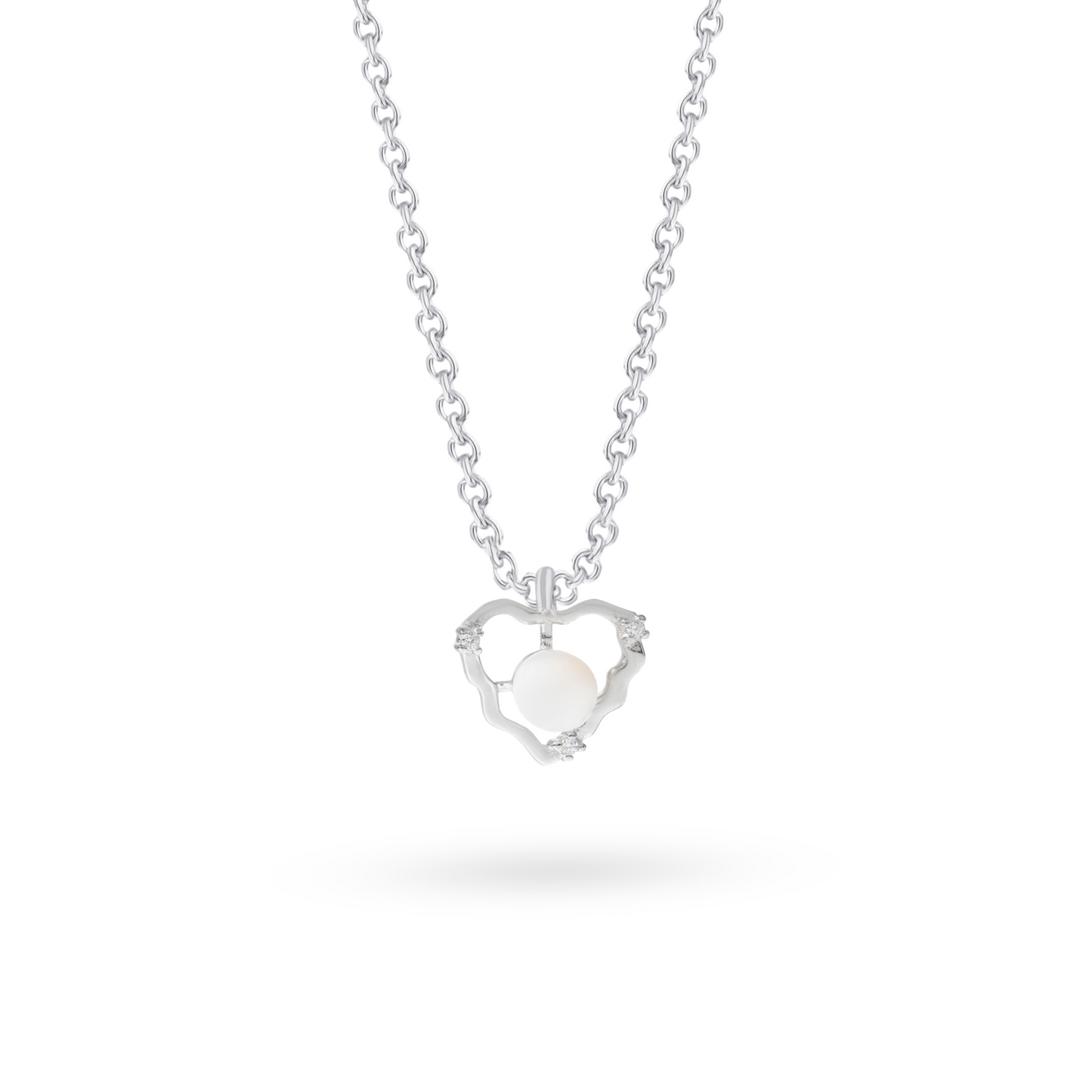 Klarity’s heart pendant with center pearl and CZ accents on 925 silver chain